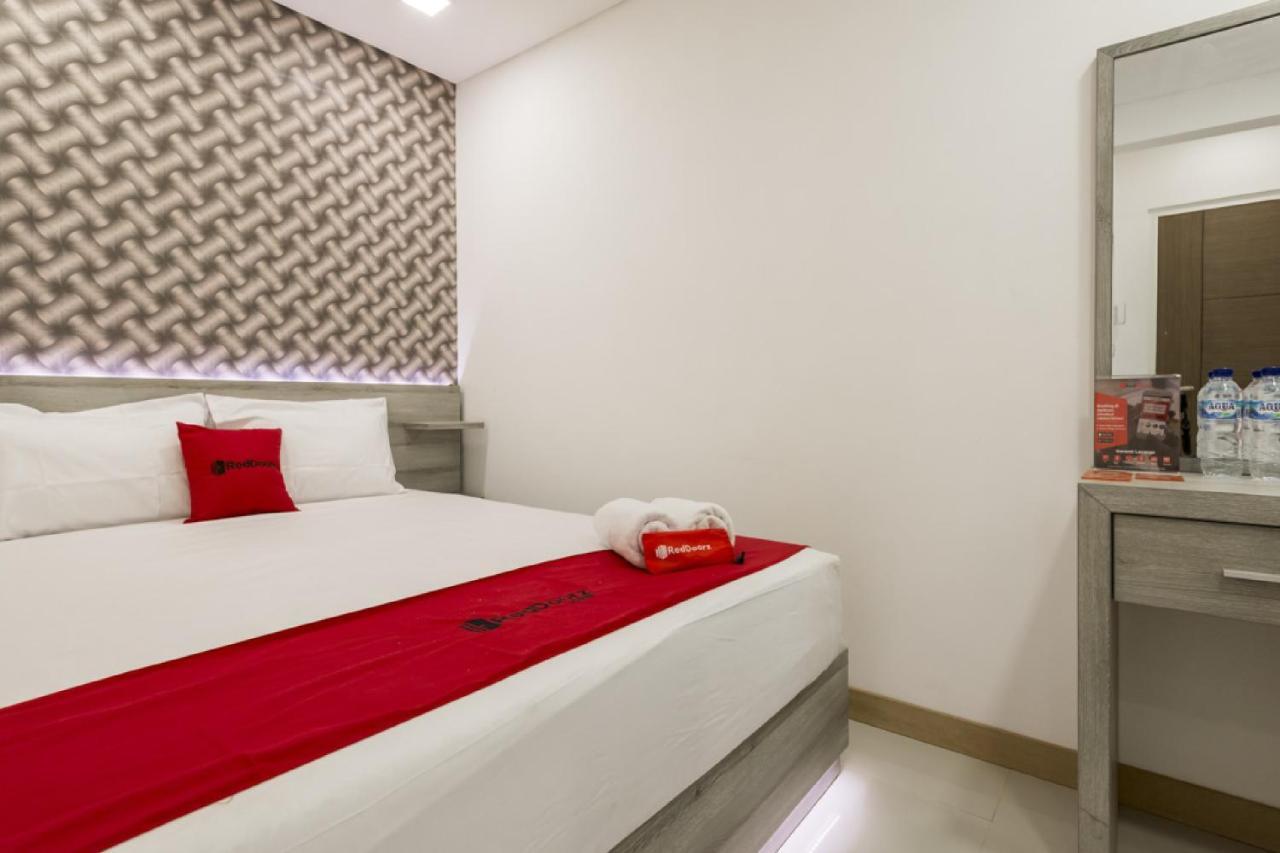Reddoorz Syariah @ Griya Shanta Malang Exterior foto
